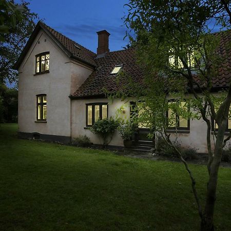 Pegasus Bed And Breakfast Helsinge Esterno foto